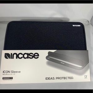 🆕💻Incase ICON Sleeve Tensaerlite MacBook Air 13”